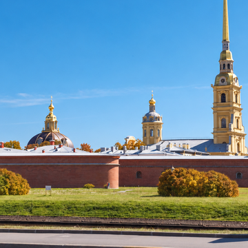 Автобусная обзорная экскурсия с посещением Петропавловской крепости Автобусная обзорная экскурсия с посещением Петропавловской крепости со скидкой до 60%