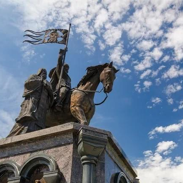 Индивидуальная пешеходная экскурсия по центру Владимира