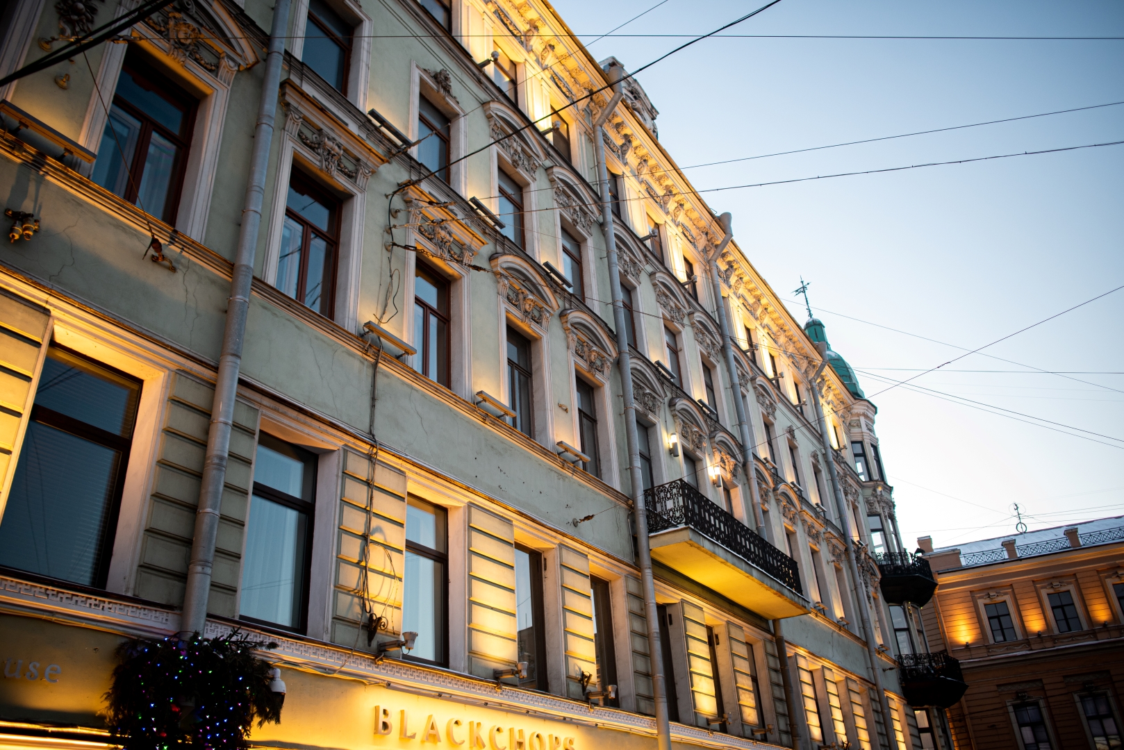 Индивидуальная экскурсия «Быт и тайны доходного дома Петербурга» со скидкой до 58%