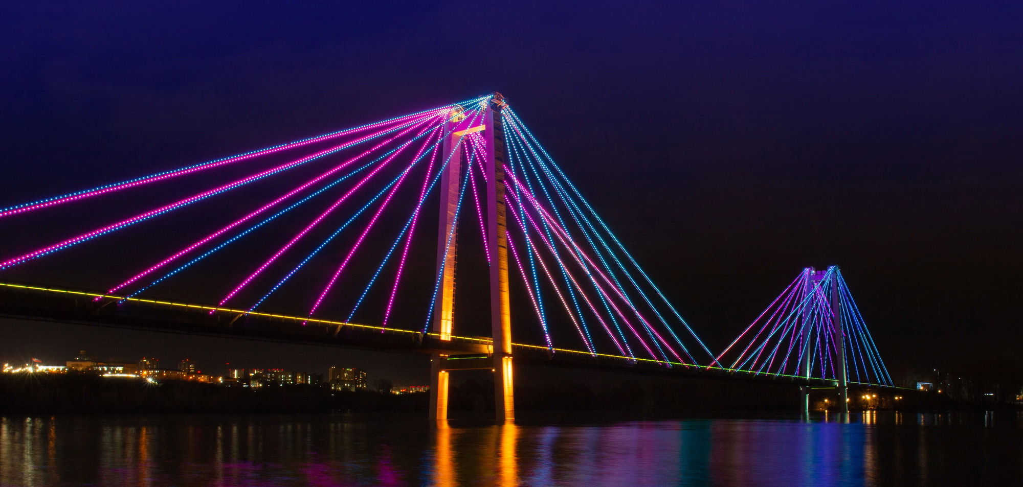 Автобусная вечерняя экскурсия «Огни большого города» со скидкой до 20%