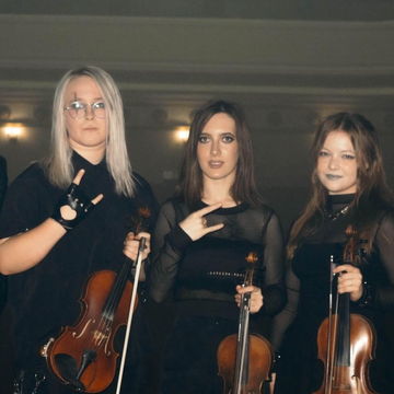 Концерт «Crush String Quartet. Мировые рок-хиты» Концерт «Crush String Quartet. Мировые рок-хиты» со скидкой 30%