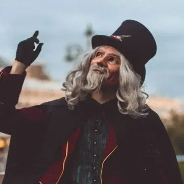 Спектакль-променад «Москва. Театральная» с фонарщиком Фаролеро со скидкой 20%