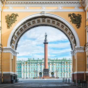 Индивидуальная пешеходная экскурсия «В компании петербуржца» Индивидуальная пешеходная экскурсия «В компании петербуржца» со скидкой 25%
