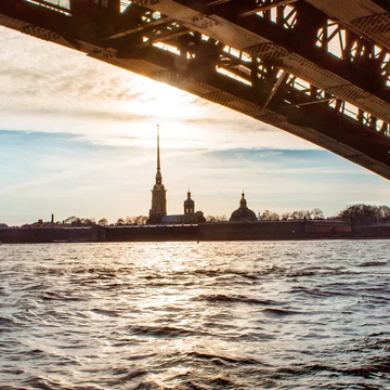 Комбо-экскурсия по Санкт-Петербургу на автобусе и теплоходе со скидкой 48%