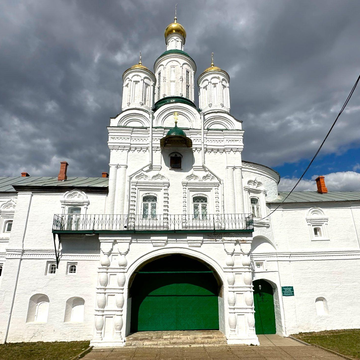 Однодневный тур в Макарьевский монастырь и Сергиевскую слободу «Путешествие в прошлое и настоящее»