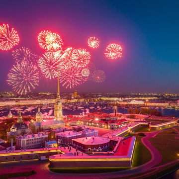 Автобусная экскурсия «В честь русской славы и побед» с просмотром салюта в День Победы со скидкой до 29%