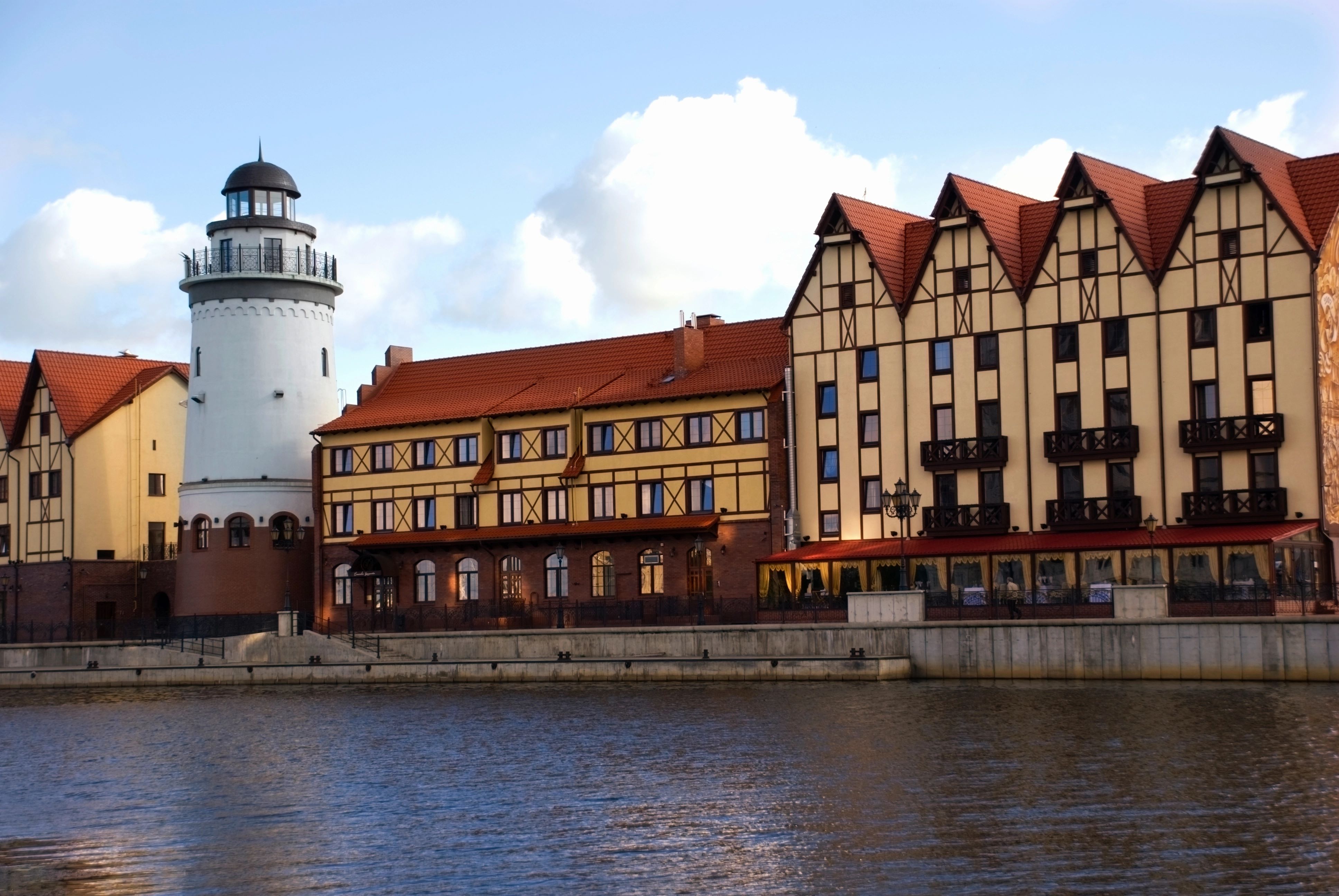 Автобусная экскурсия «История Кёнигсберга-Калининграда» с посещением форта №5 из Зеленоградска со скидкой 25%