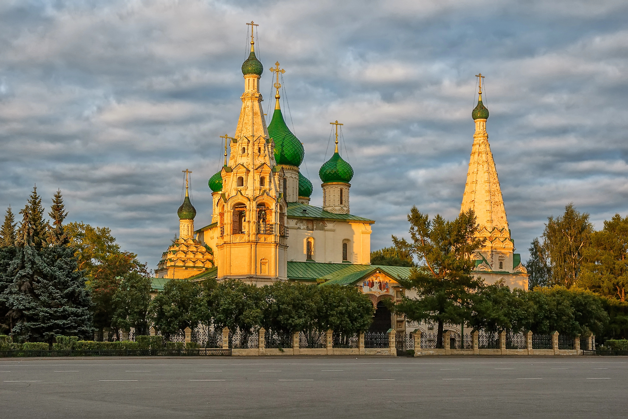 Пешеходная экскурсия «Ярославль: город легенд и купцов»