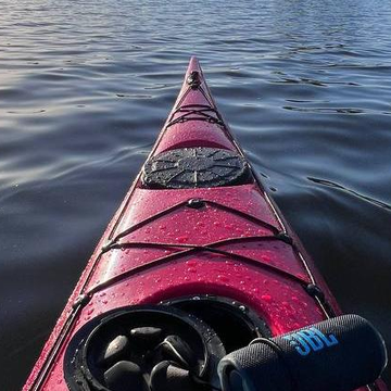 Прокат одноместного пластикового каяка со скидкой до 28%