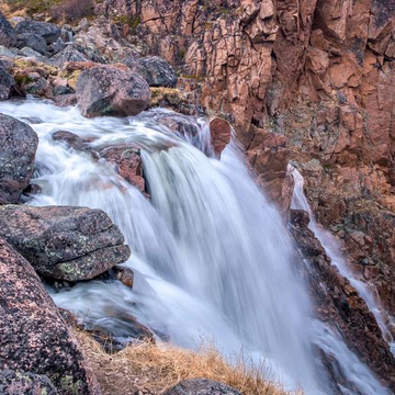 Морская прогулка с поиском китов в Териберке со скидкой 20%