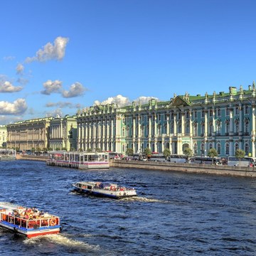 Дневные прогулки на теплоходе по рекам и каналам со скидкой до 76%