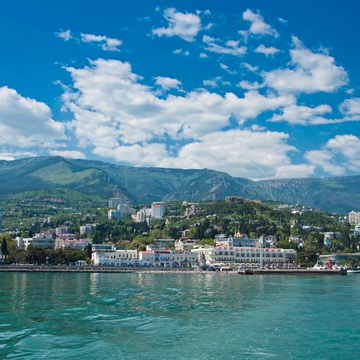 Автобусно-пешеходная экскурсия «Гора Ай-Петри и имение Харакс»