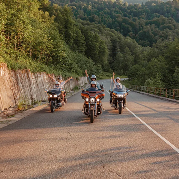 Экскурсия на мотоциклах «Весь Сочи» со скидкой 26%