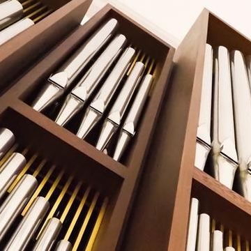 Концерт «Орган и гусли при свечах: космические саундтреки и Времена года» со скидкой 30%