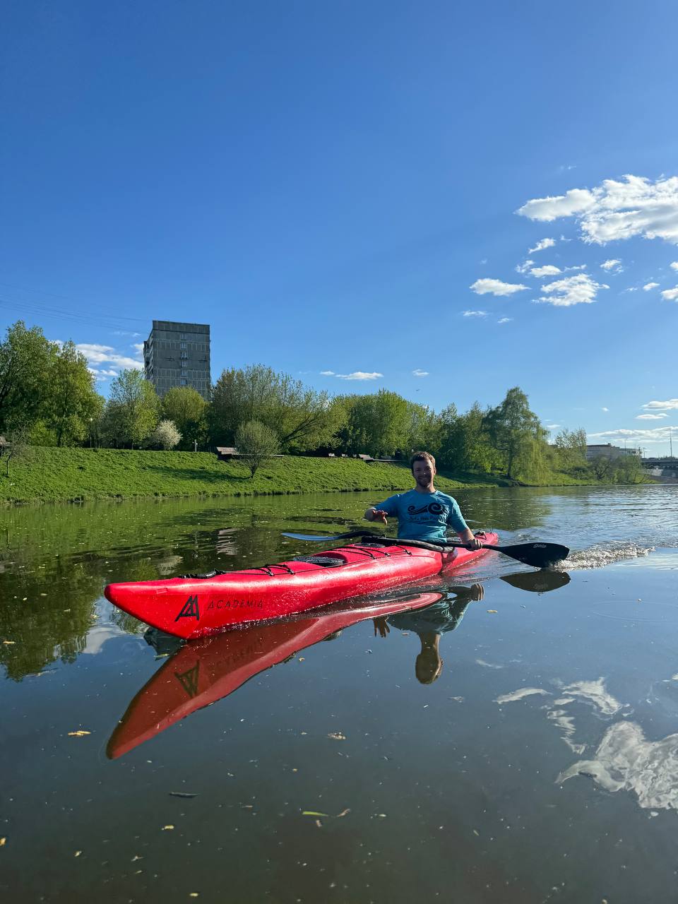 Прокат двухместного пластикового каяка со скидкой до 28%