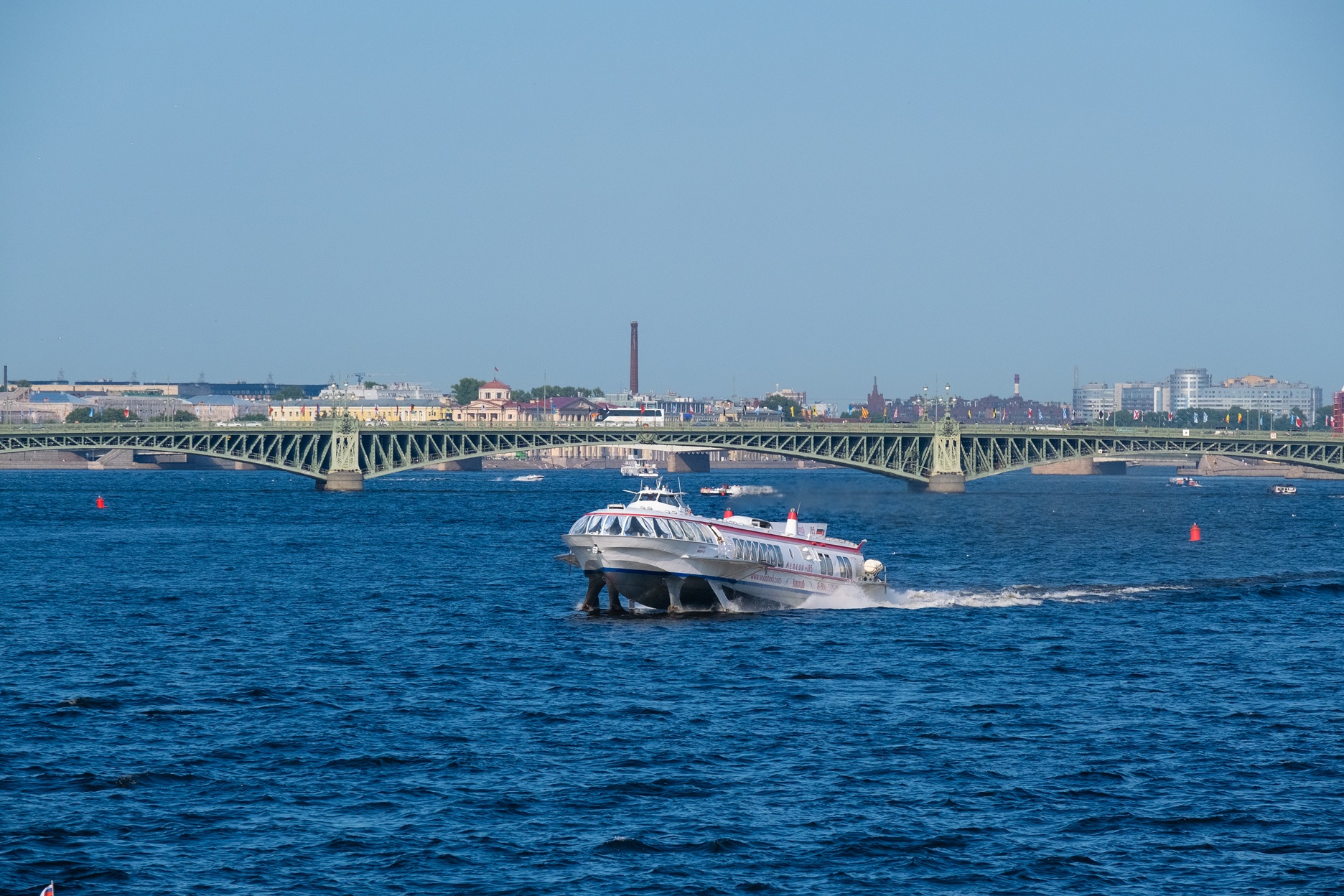 Поездка на «Метеоре» по Неве «Городская регулярная линия» от Речного вокзала