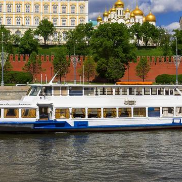 Круговая речная прогулка от Храма Христа Спасителя до парка «Зарядье»