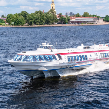 Поездка из Петербурга в Петергоф на быстроходном теплоходе «Метеор» со скидкой до 35%