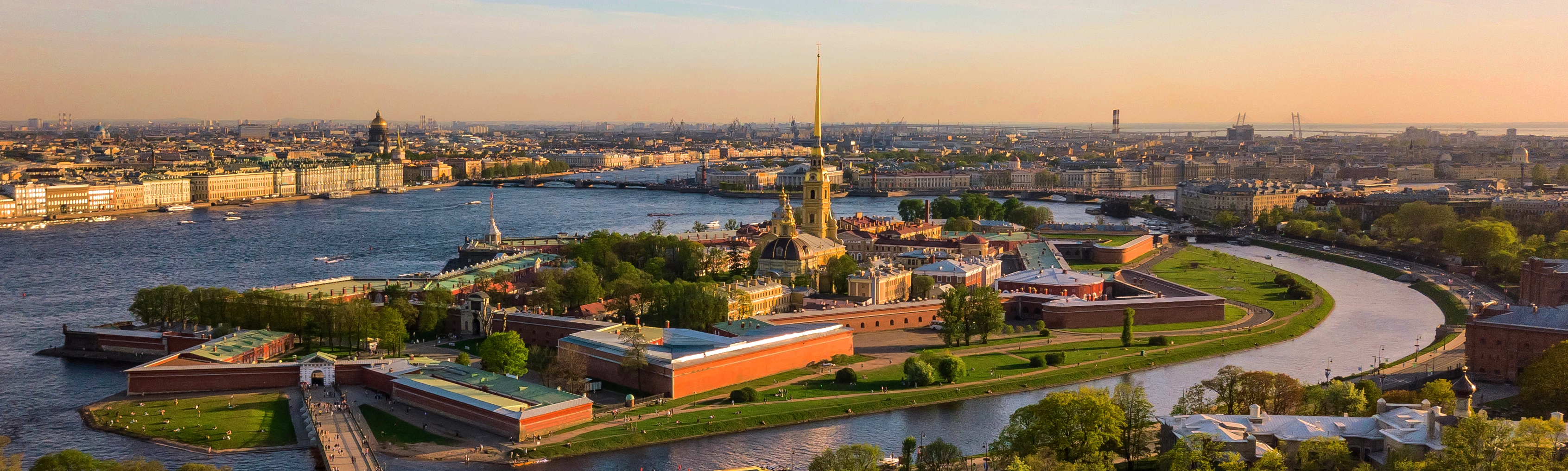 Длительная обзорная экскурсия «Санкт-Петербург и Петропавловская крепость» со скидкой 46%