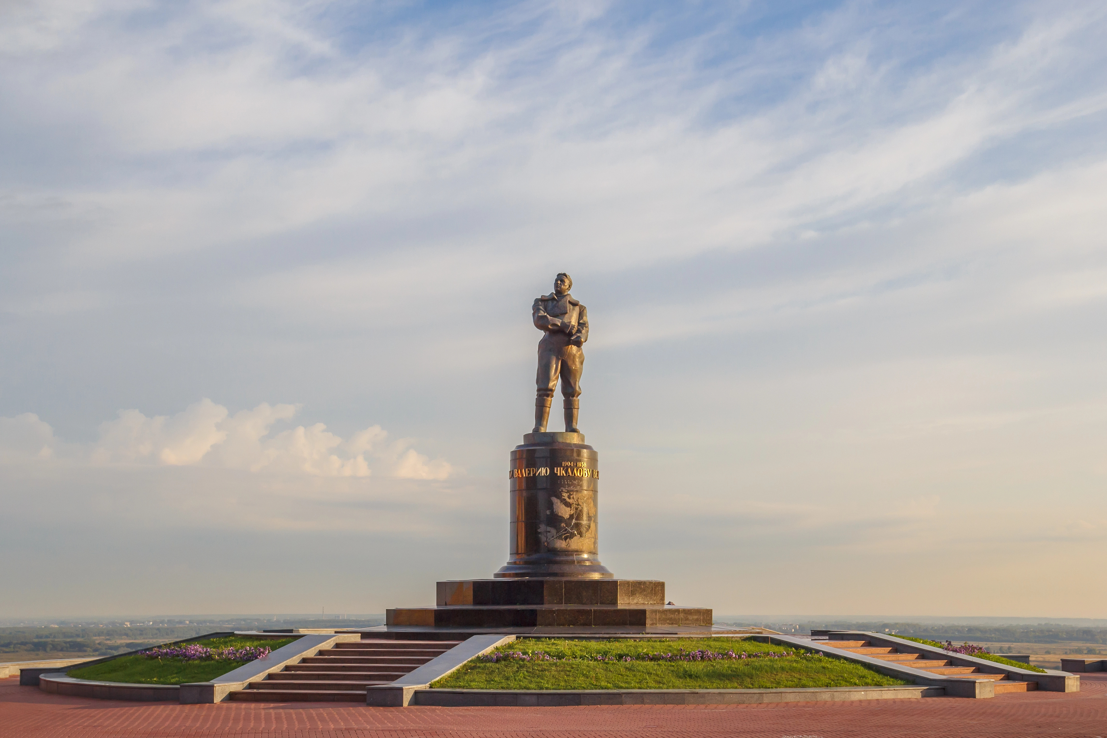 Пешеходная экскурсия «Верхневолжская набережная — прекрасная, живописная, праздничная» со скидкой 78%