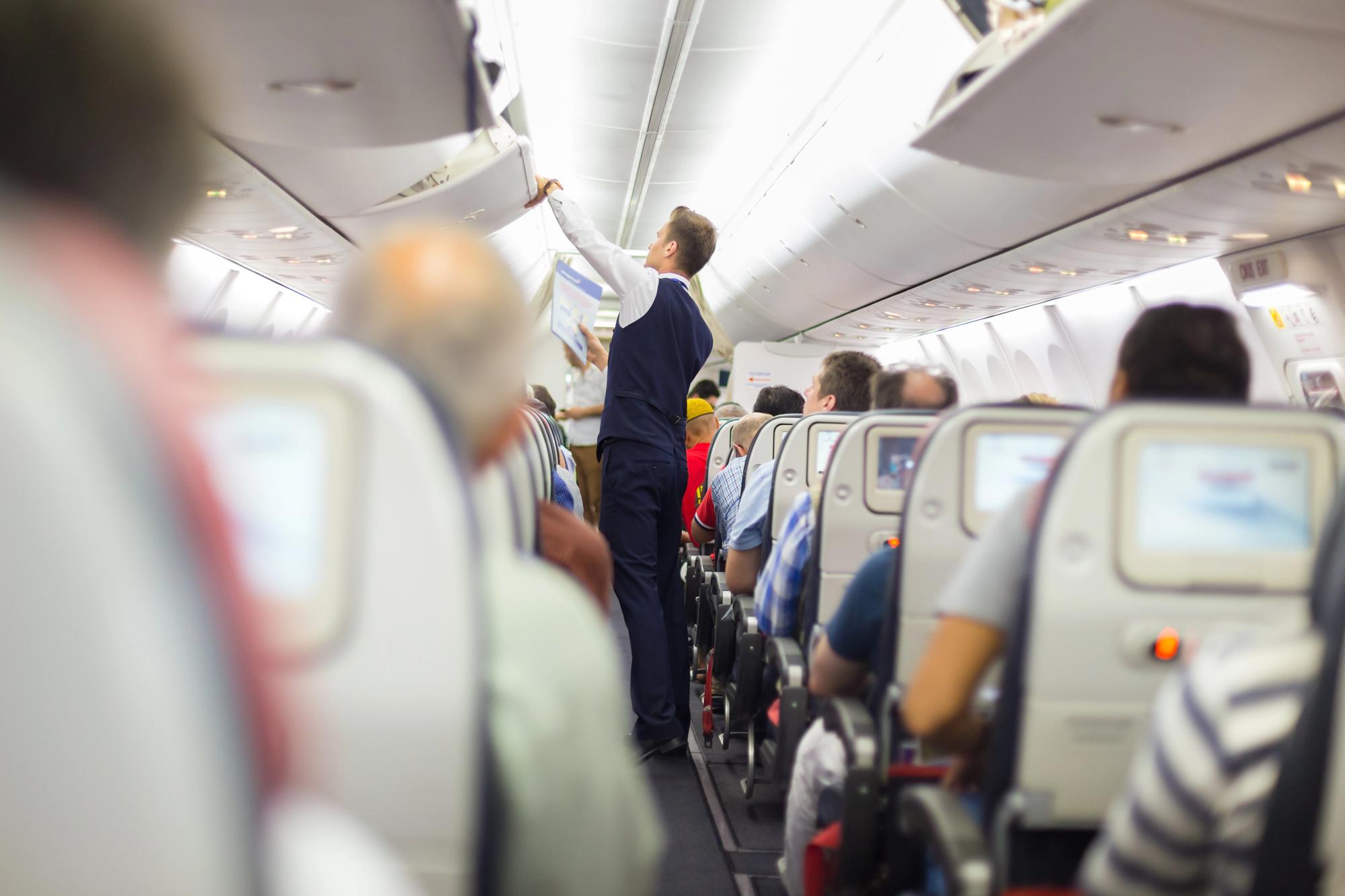 Авиакомпания Turkish Airlines будет штрафовать пассажиров, которые торопятся покинуть самолёт сразу после посадки