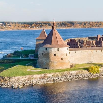 Экскурсия в Старую и Новую Ладогу с посещением фестиваля «Корюшка идёт!» со скидкой 20%