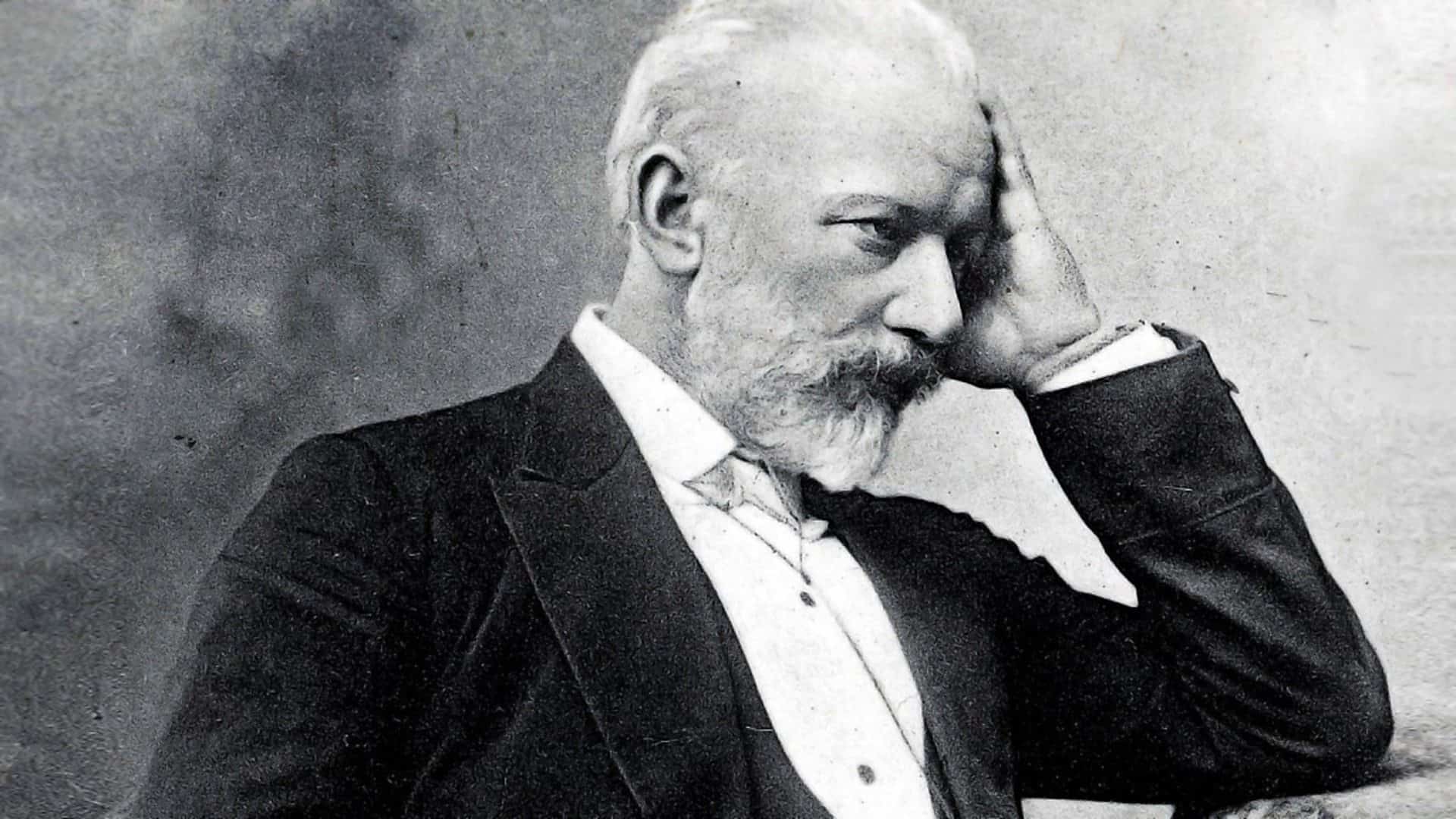Симфония № 4: как Чайковский воплотил идею борьбы человека с фатумом