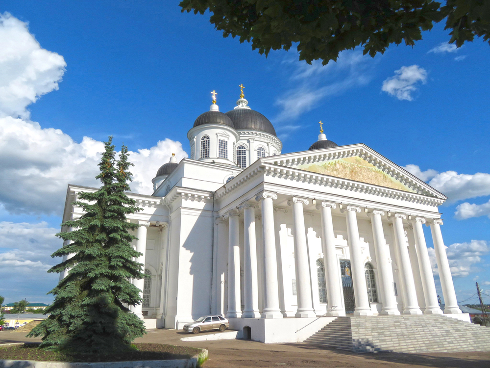 Автобусная экскурсия в Арзамас и Пешелань