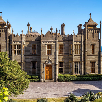 Экскурсия «Алупка: Воронцовский дворец»