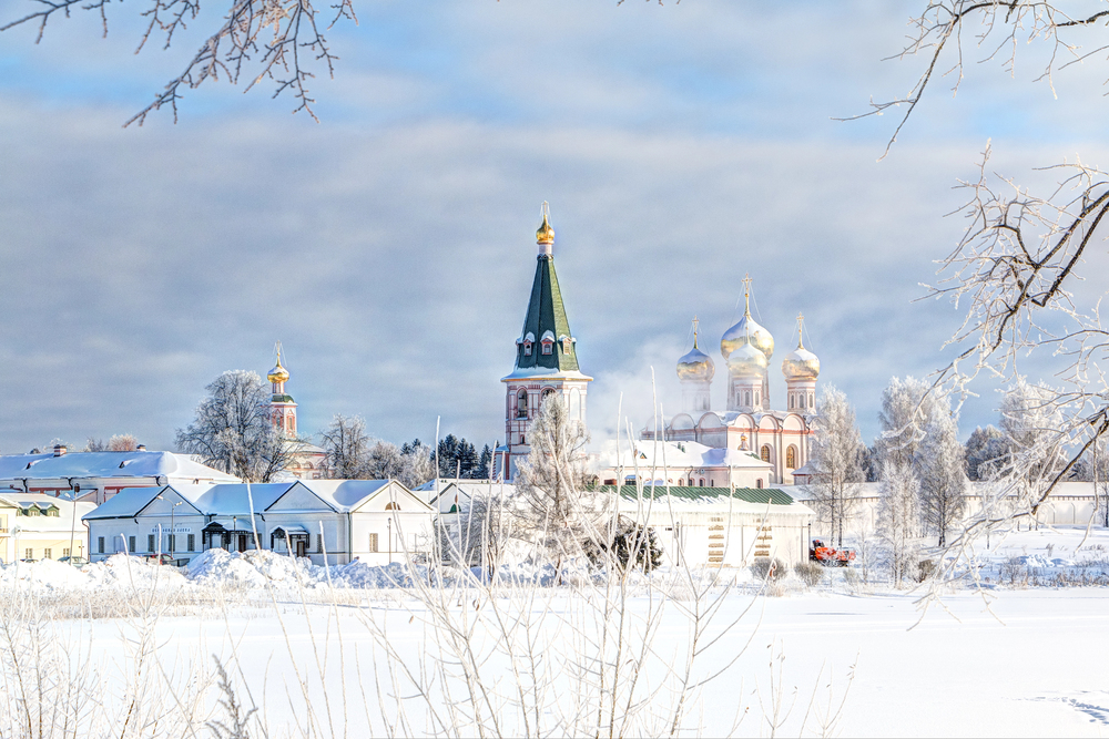 Новогодний тур на 3 дня «Новгород, Крестцы, Валдай» со скидкой до 34%