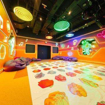 День развлечений в семейном парке «ФиксиПарк» в «Центральном детском магазине на Лубянке» со скидкой до 40%