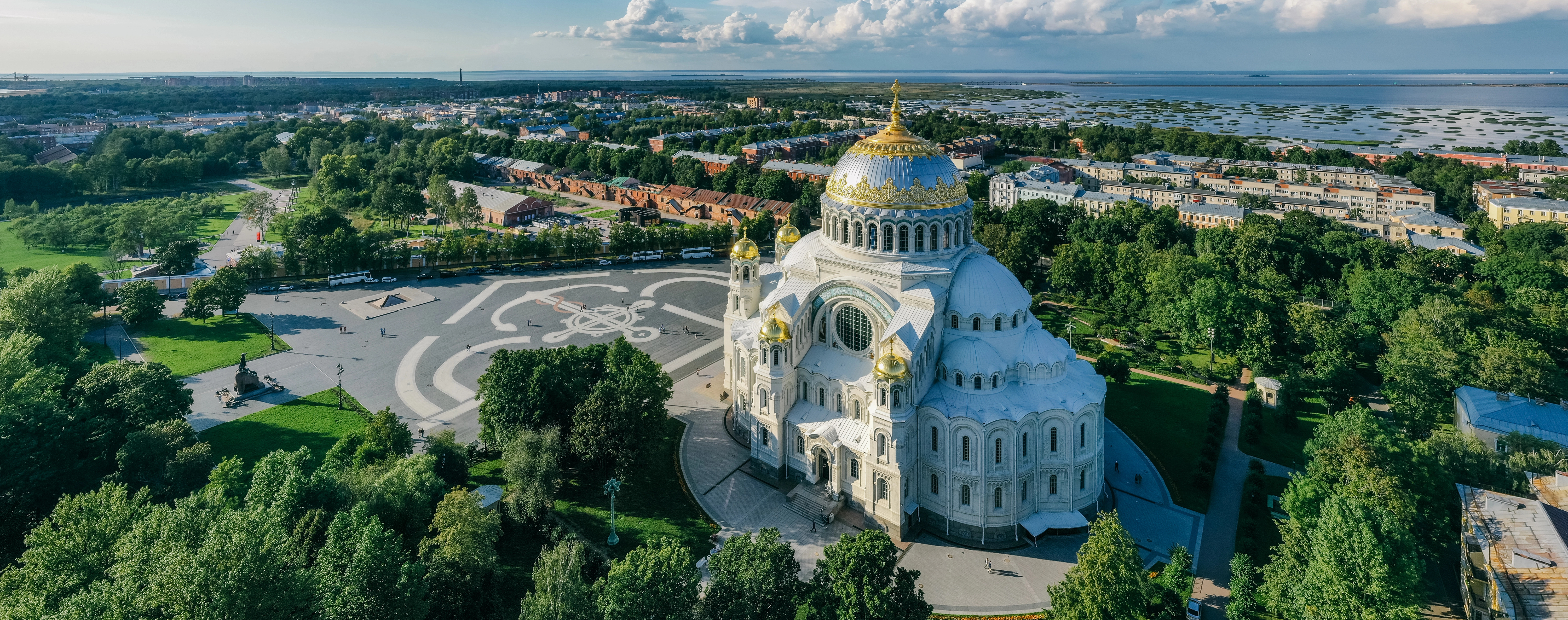 Экскурсия в Кронштадт с посещением Острова фортов и Музея военно-морской славы России со скидкой Экскурсия в Кронштадт с посещением Острова фортов и Музея военно-морской славы России со скидкой 40%