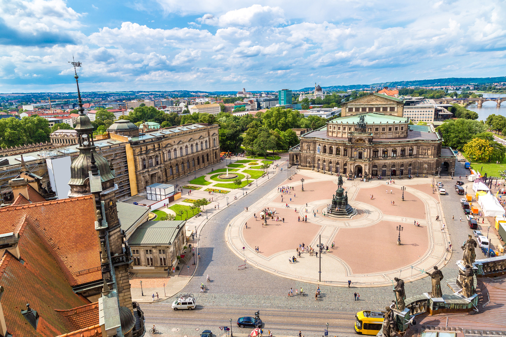 Автомобильно-пешеходная экскурсия в Дрезден из Праги со скидкой 22%