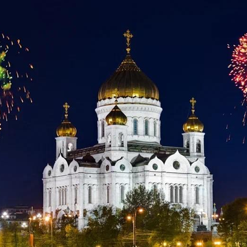 Прогулка с просмотром городского салюта 9 мая на панорамном теплоходе «Москва Ривер»