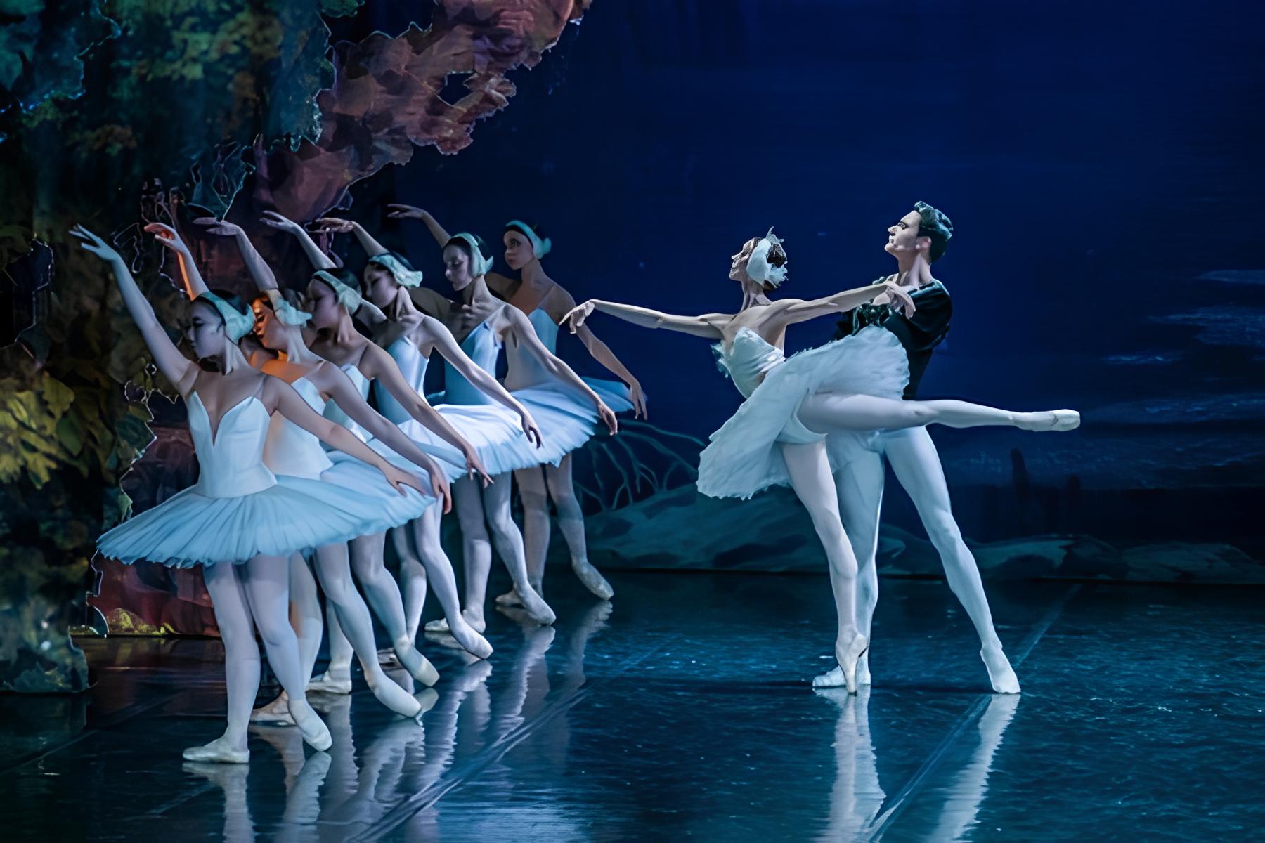 Балет «Лебединое озеро» в Эрмитажном театре со скидкой 20%