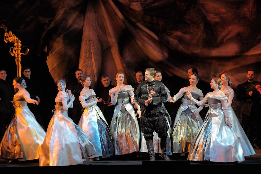Опера «Риголетто» на Новой сцене Мариинского театра