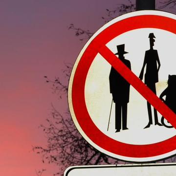 Ночная автобусная экскурсия «Путешествие по следам романа «Мастер и Маргарита» со скидкой 20%