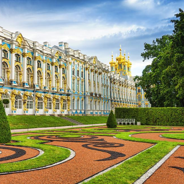 Автобусный тур «Царское Село — Петергоф. Янтарная комната и Фонтаны» со скидкой 40%