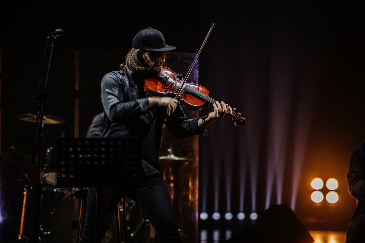 Концерт Atomic Cellos «Рок-хиты на виолончелях в сердце города» со скидкой 60%